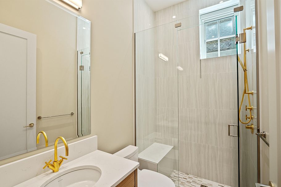 5912 Churchill Street Vancouver, BC - 12