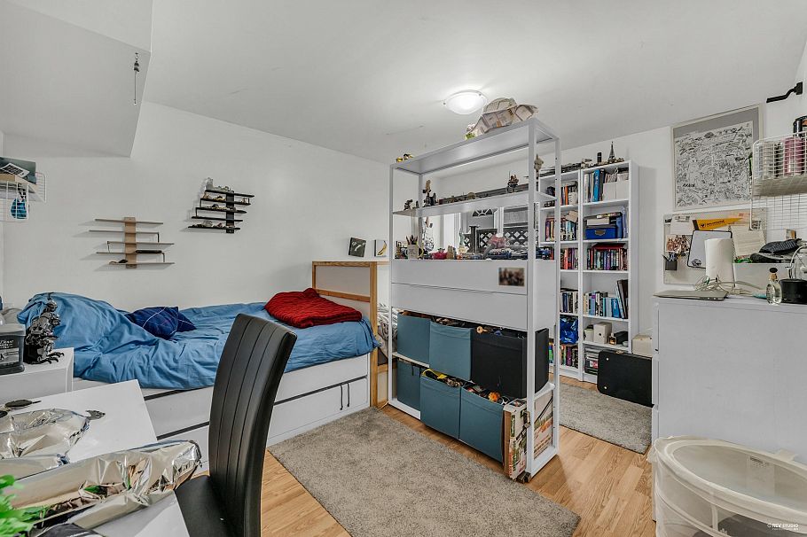 3636 W 18th Avenue Vancouver, BC - 30