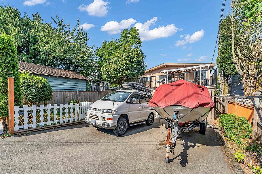 3636 W 18th Avenue Vancouver, BC - 34