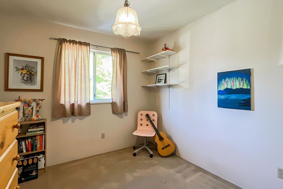 3651 Garibaldi Drive North Vancouver, BC - 23