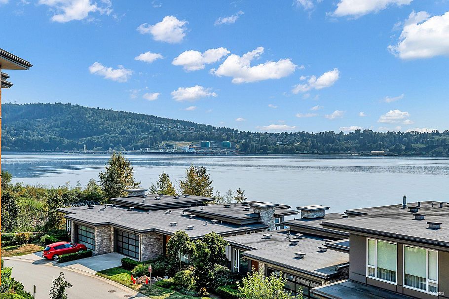 308 3825 Cates Landing Way North Vancouver, BC - 30