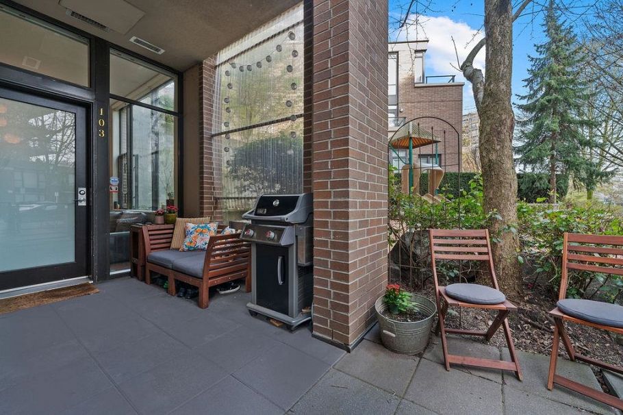 103 170 W 1st Street North Vancouver, BC - 27