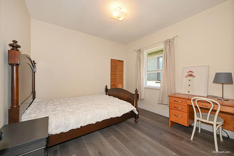 2696 W 42nd Avenue Vancouver, BC - 10