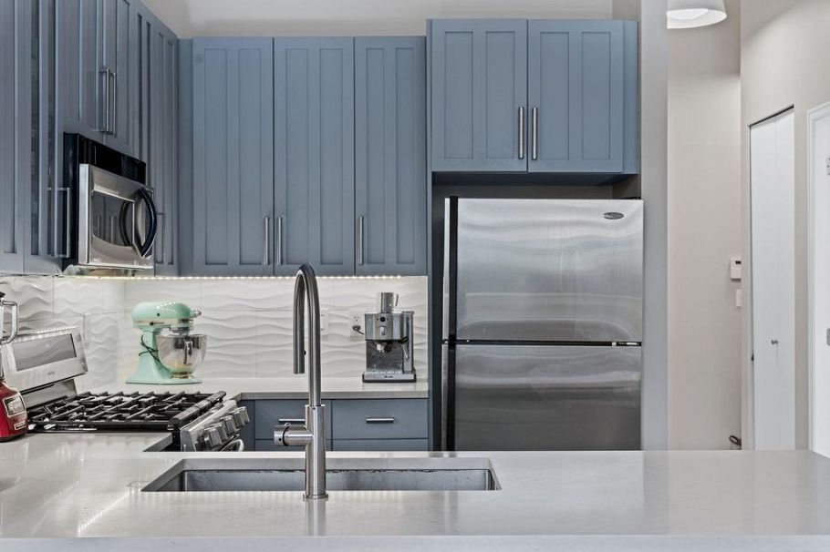 103 170 W 1st Street North Vancouver, BC - 12