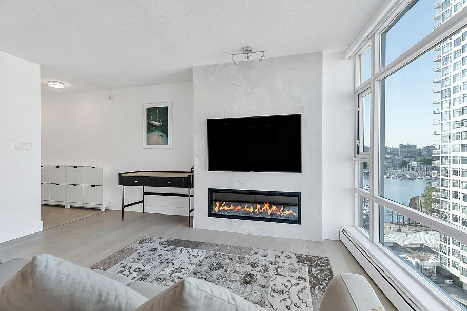 1608 198 Aquarius Mews Vancouver, BC - 9