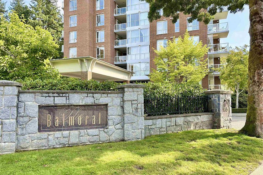 705 5615 Hampton Place Vancouver, BC - 1