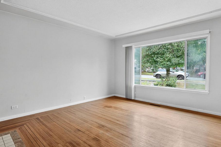 3069 E 18th Avenue Vancouver, BC - 7