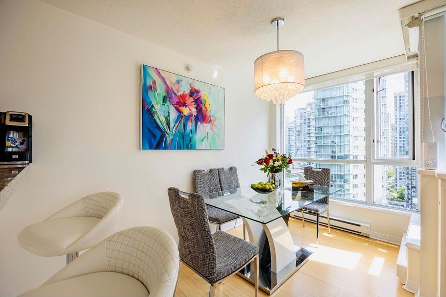 2201 1328 W Pender Street Vancouver, BC - 7