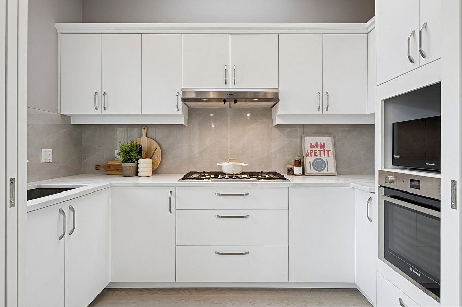 2236 W 20th Avenue Vancouver, BC - 10