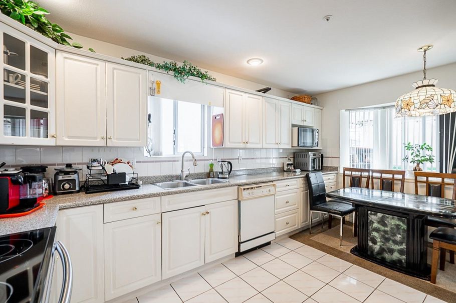 4111 Rupert Street Vancouver, BC - 8