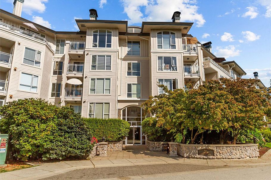 302 3608 Deercrest Drive North Vancouver, BC - 1