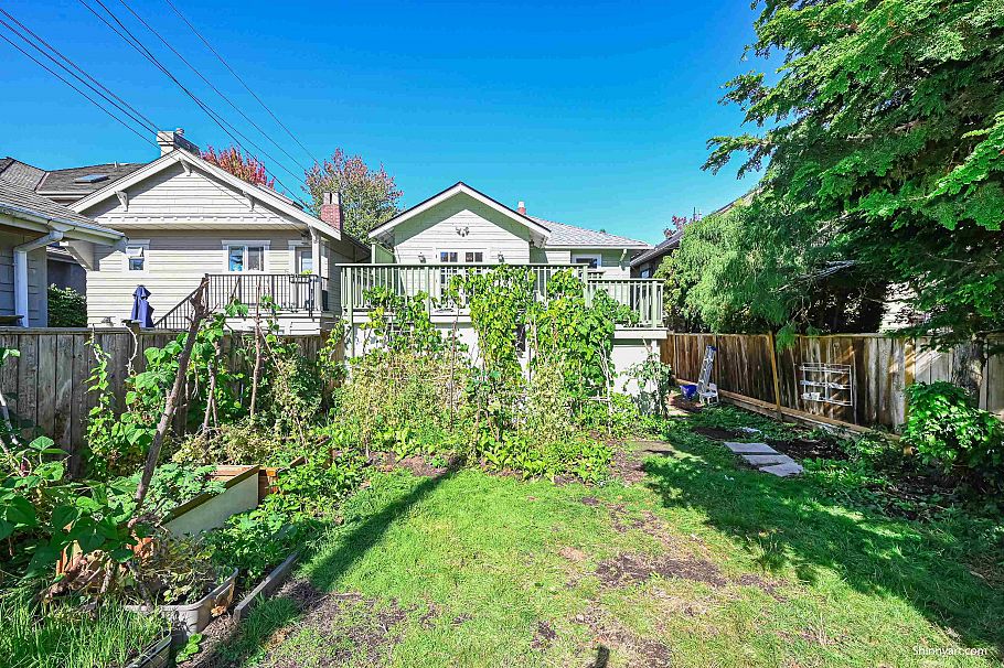 2696 W 42nd Avenue Vancouver, BC - 17