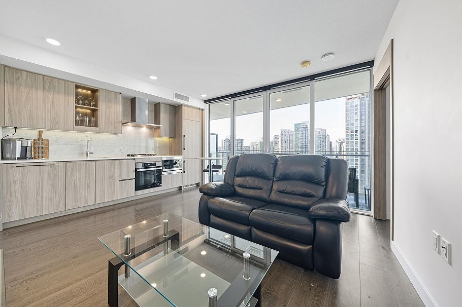 1804 89 Nelson Street Vancouver, BC - 3