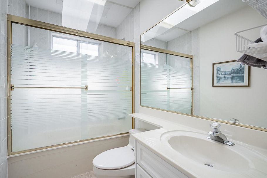 4111 Rupert Street Vancouver, BC - 20