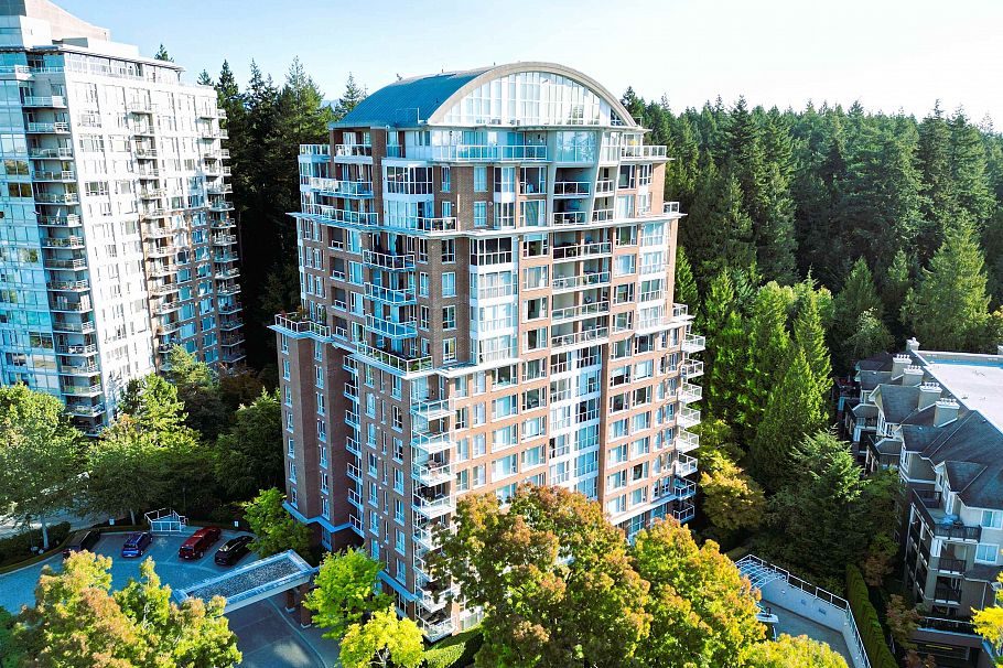 705 5615 Hampton Place Vancouver, BC - 4