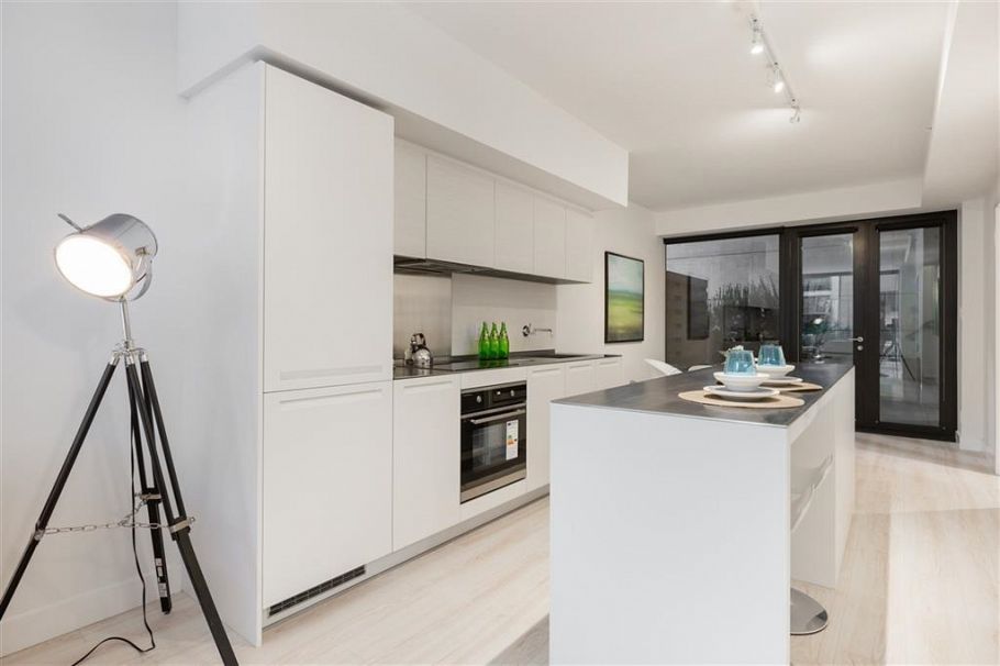 1135 Hornby Street Vancouver, BC - 10