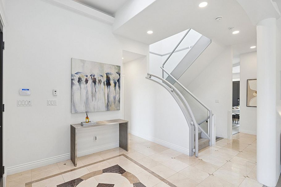 2236 W 20th Avenue Vancouver, BC - 12