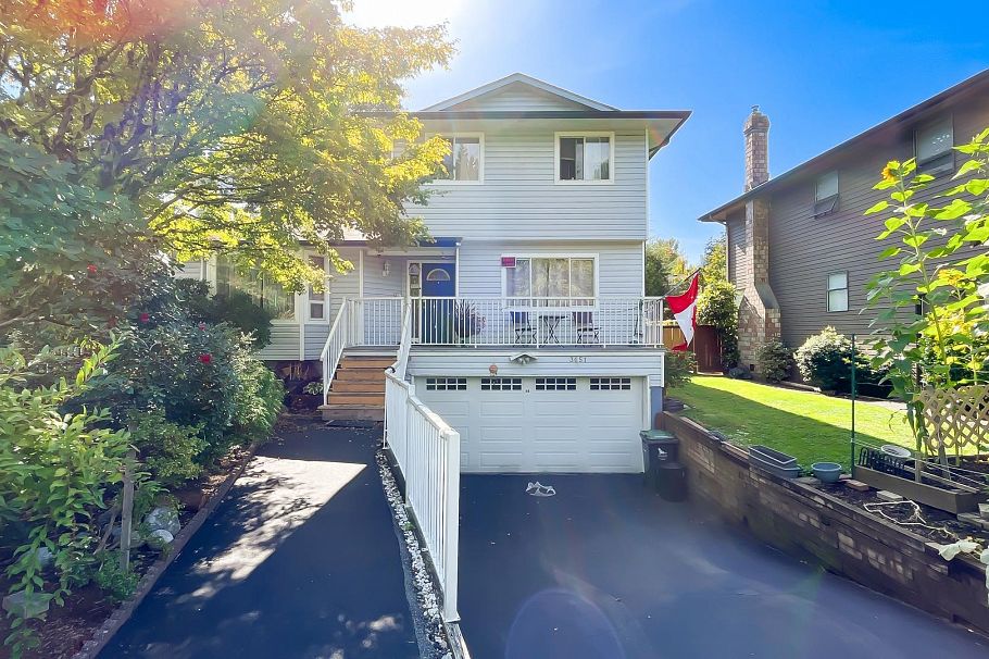 3651 Garibaldi Drive North Vancouver, BC - 1