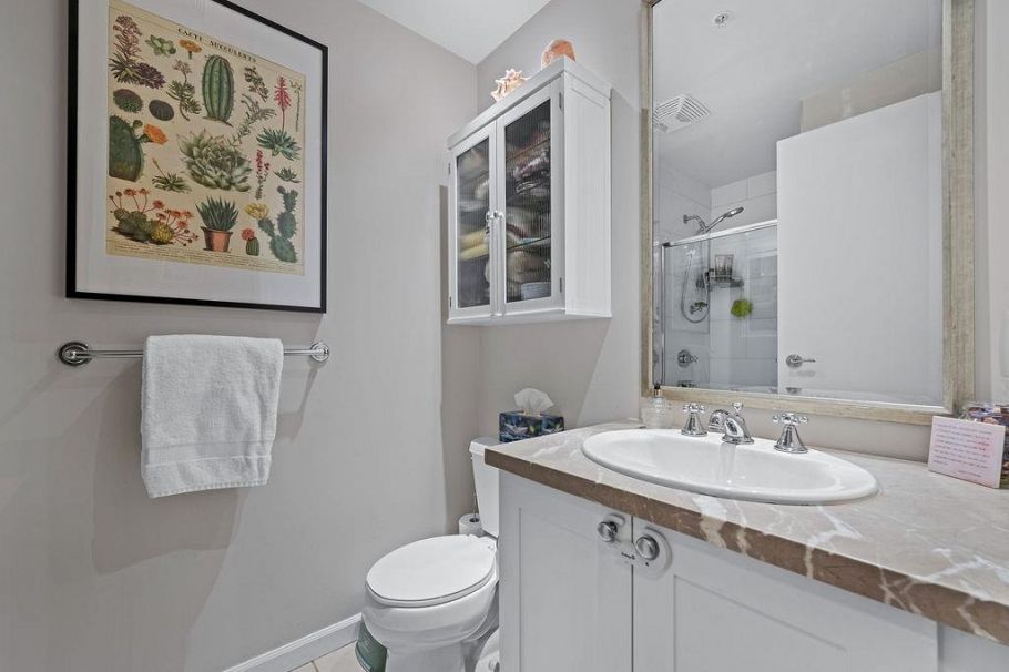 103 170 W 1st Street North Vancouver, BC - 24