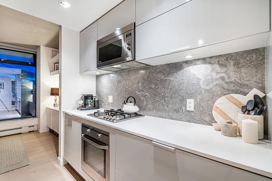 2305 108 W Cordova Street Vancouver, BC - 15