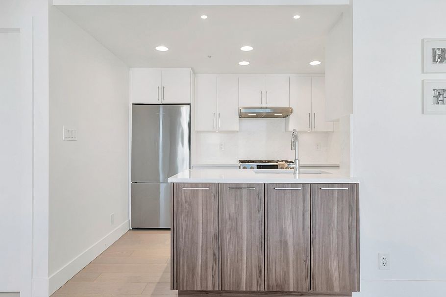 1608 198 Aquarius Mews Vancouver, BC - 14