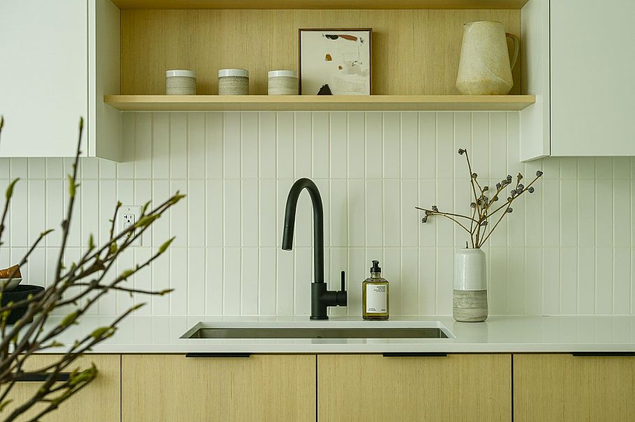 207 2045 Heritage Park Lane North Vancouver, BC - 5