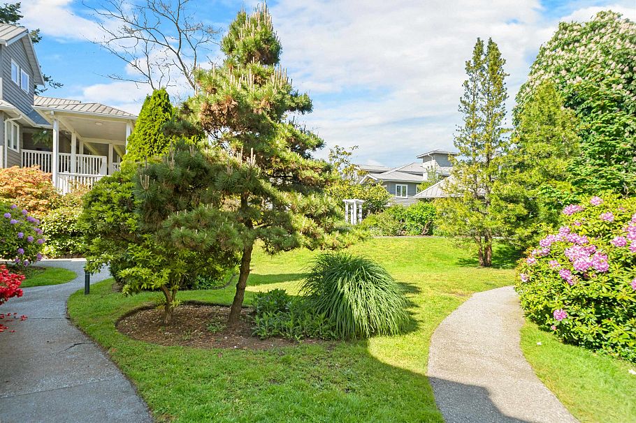 204 1528 Bowser Avenue North Vancouver, BC - 29