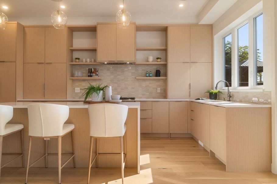 619 E 22nd Street North Vancouver, BC - 3