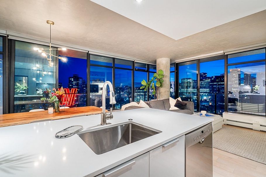 2305 108 W Cordova Street Vancouver, BC - 14