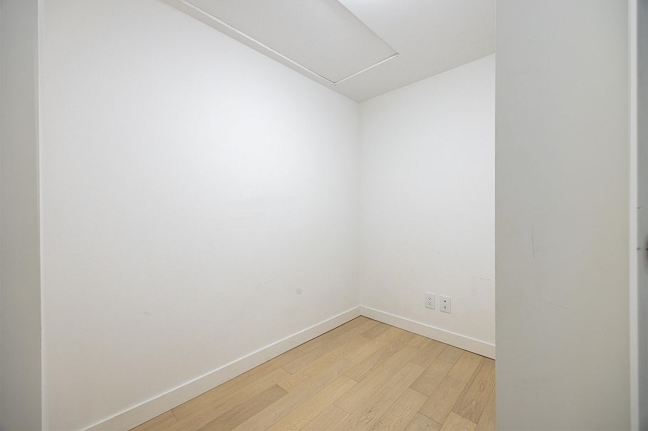 1709 2221 E 30 Avenue Vancouver, BC - 22