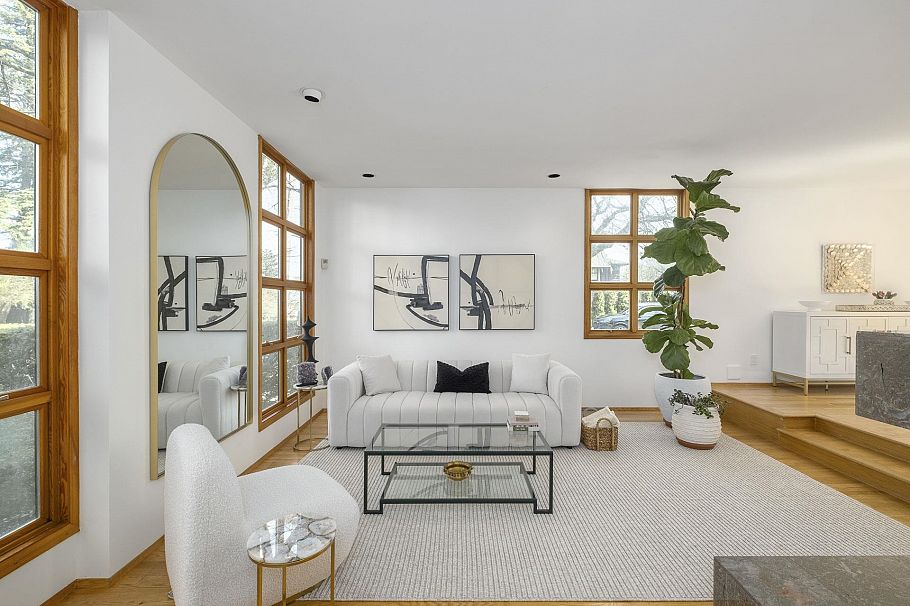 3502 W 18th Avenue Vancouver, BC - 4