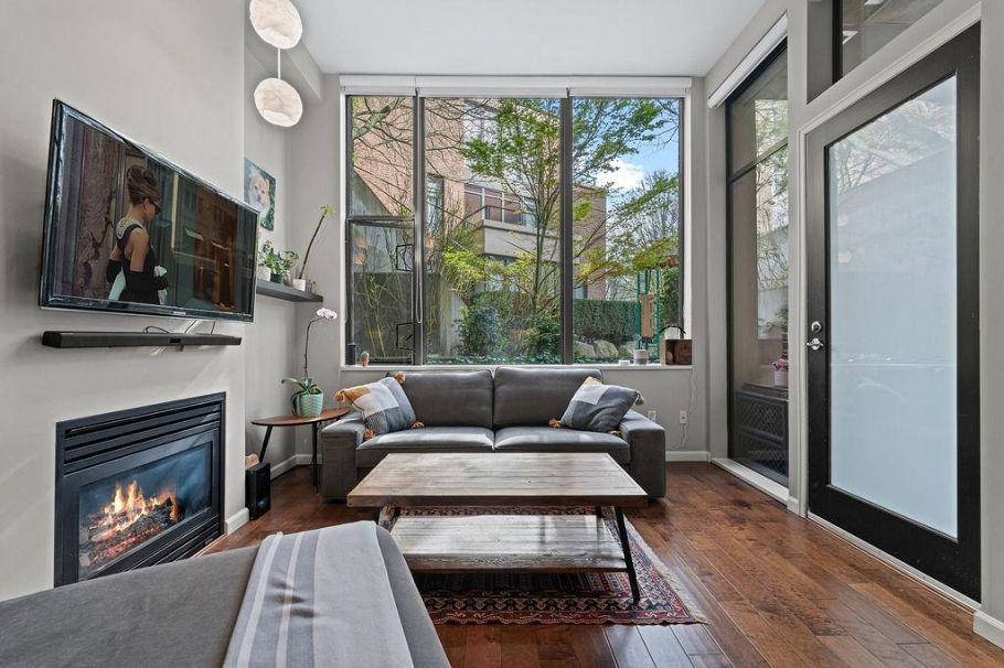 103 170 W 1st Street North Vancouver, BC - 3