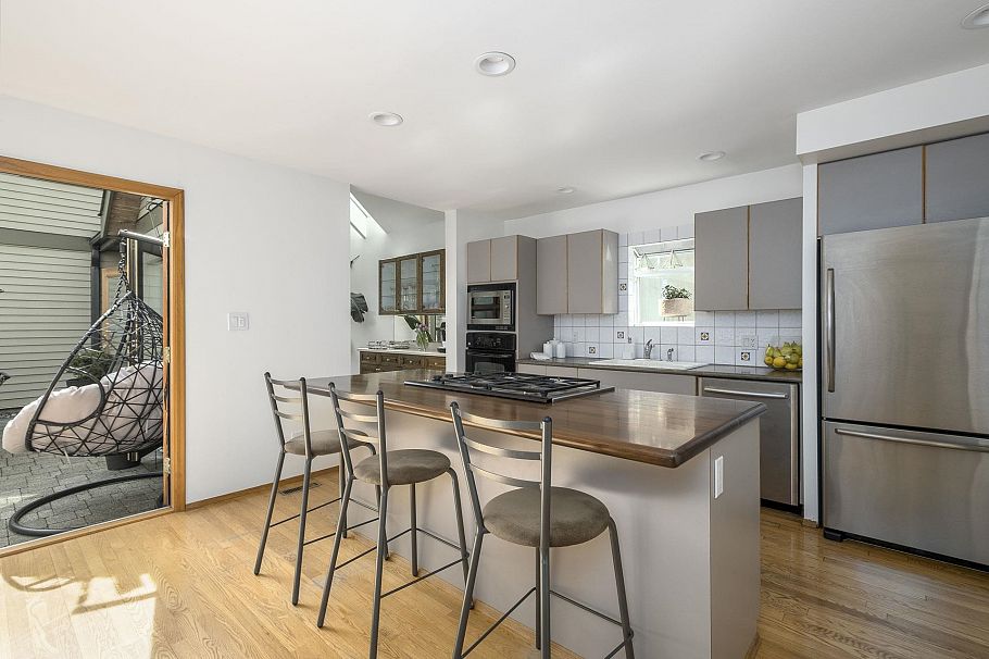 3502 W 18th Avenue Vancouver, BC - 14