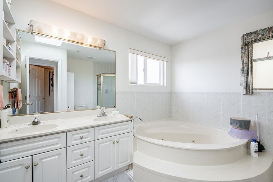 4111 Rupert Street Vancouver, BC - 12