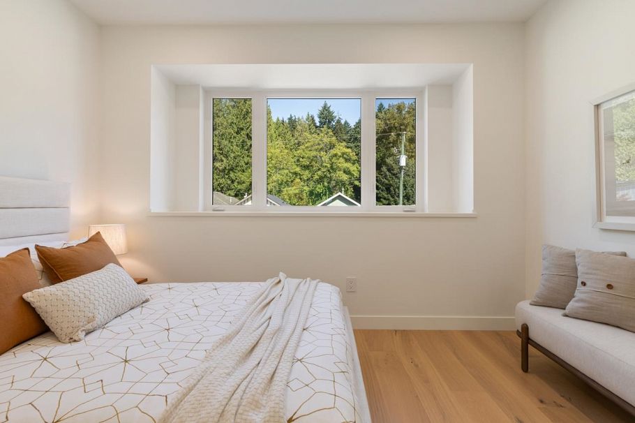 619 E 22nd Street North Vancouver, BC - 20