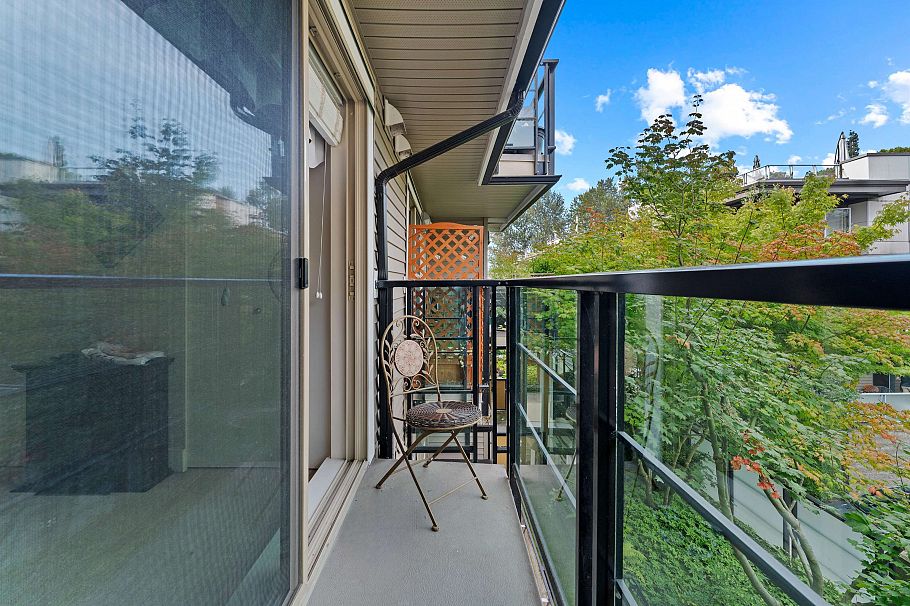 45 728 W 14th Street North Vancouver, BC - 19