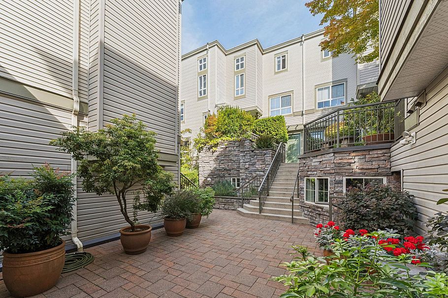 11 2375 W Broadway Vancouver, BC - 4