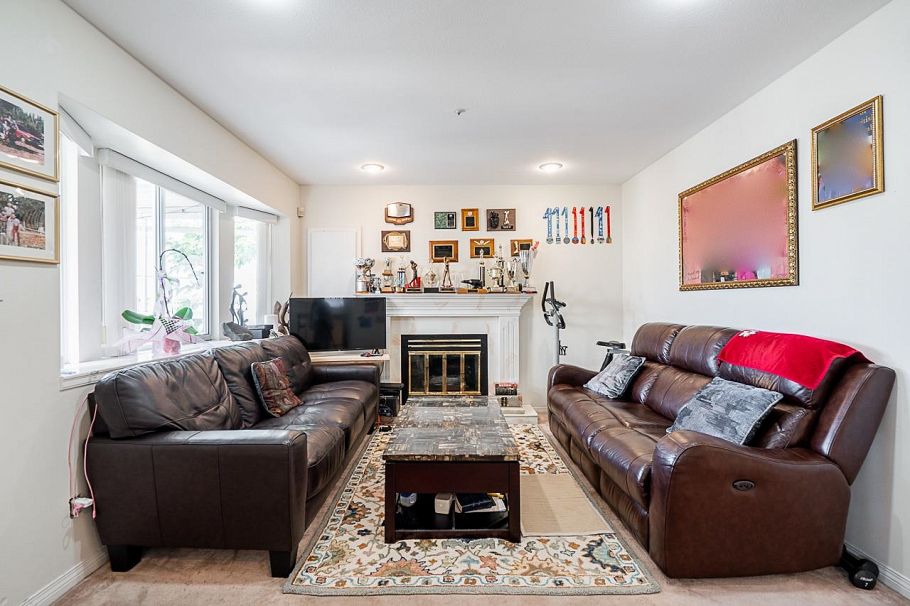 4111 Rupert Street Vancouver, BC - 6