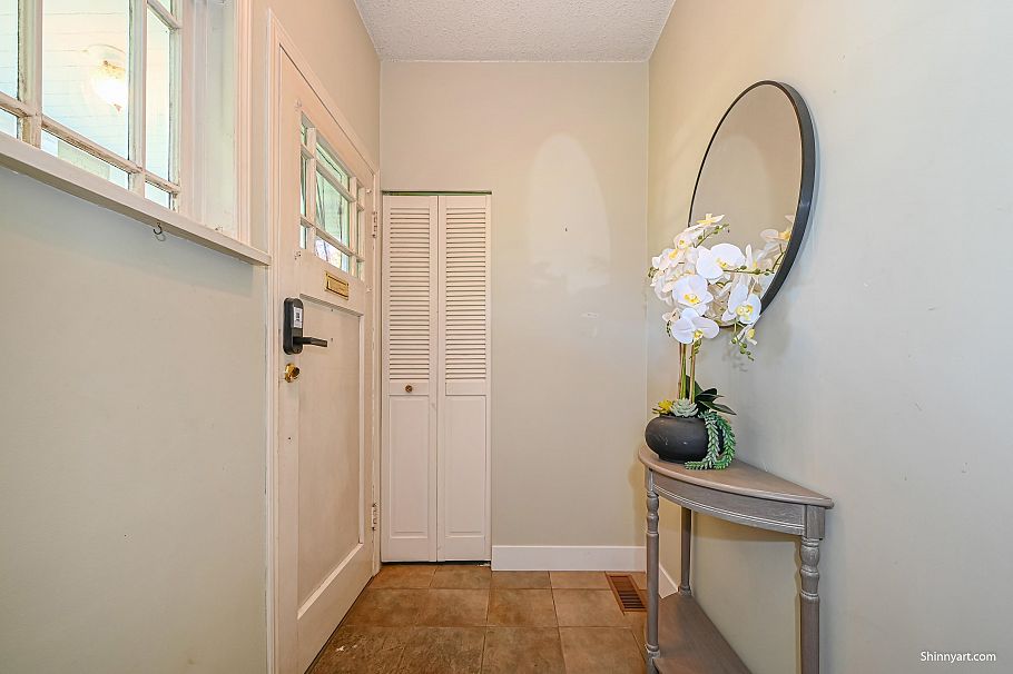 2696 W 42nd Avenue Vancouver, BC - 6