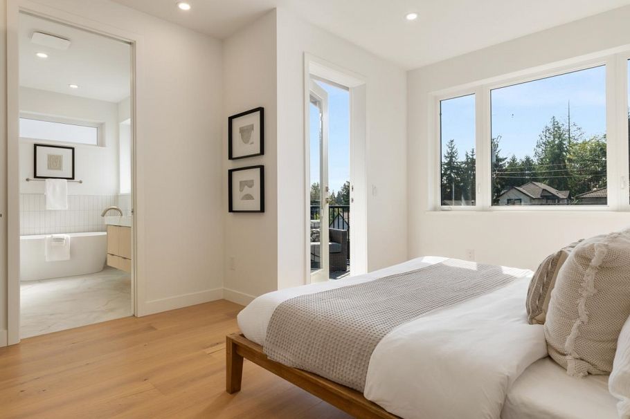 619 E 22nd Street North Vancouver, BC - 16