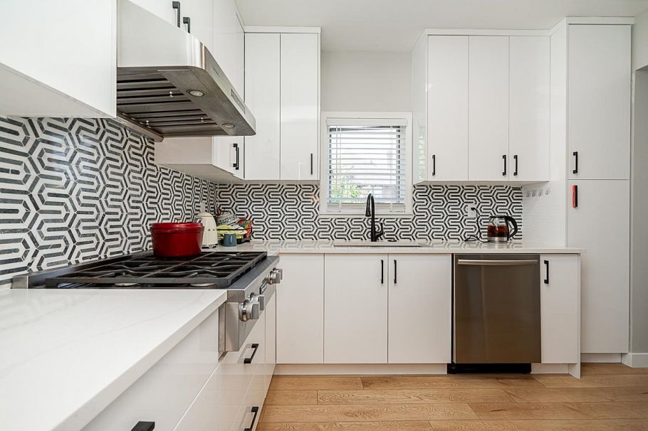 3099 W 6th Avenue Vancouver, BC - 8