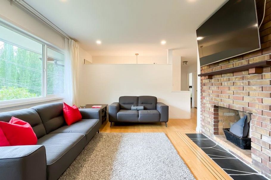 316 W Queens Road North Vancouver, BC - 6