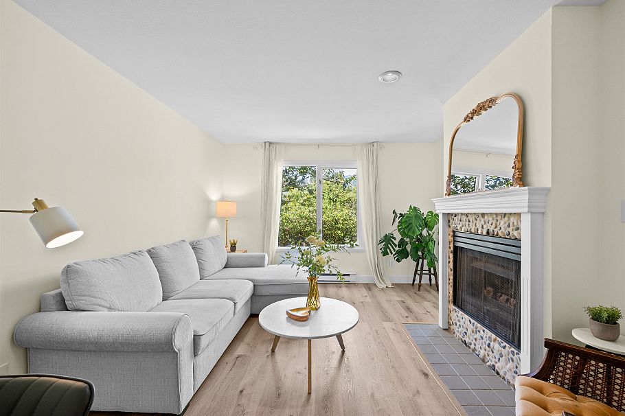 204 1528 Bowser Avenue North Vancouver, BC - 4