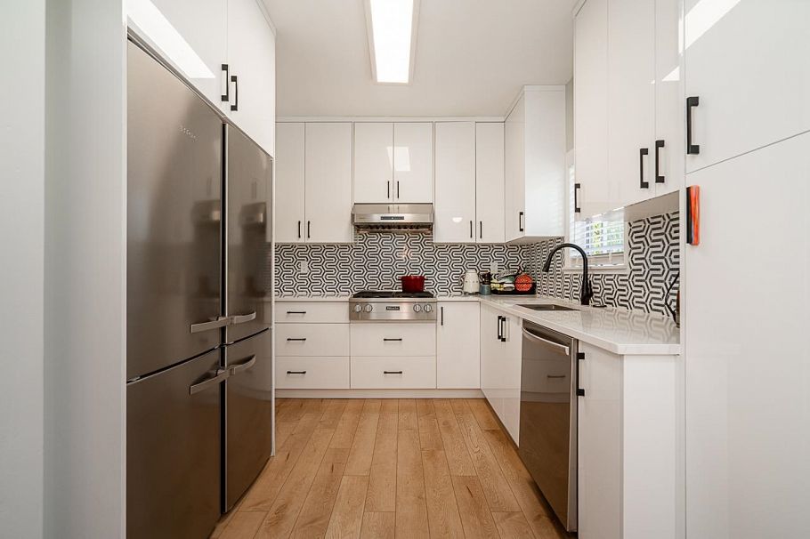 3099 W 6th Avenue Vancouver, BC - 9