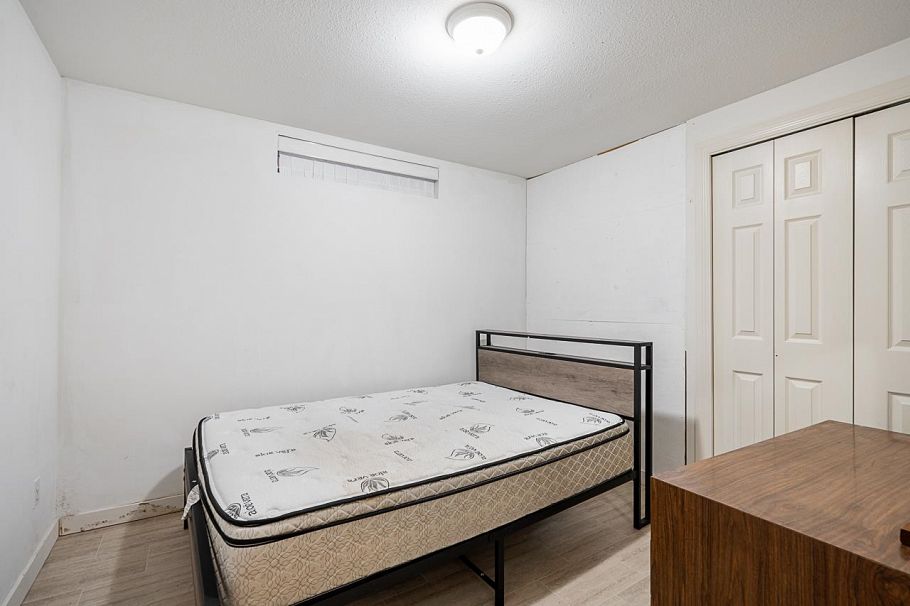 4111 Rupert Street Vancouver, BC - 17