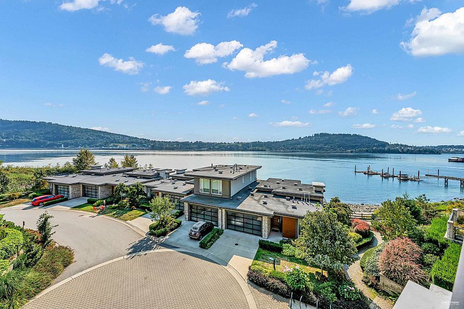 308 3825 Cates Landing Way North Vancouver, BC - 2