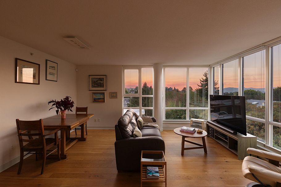 701 1808 W 3rd Avenue Vancouver, BC - 1