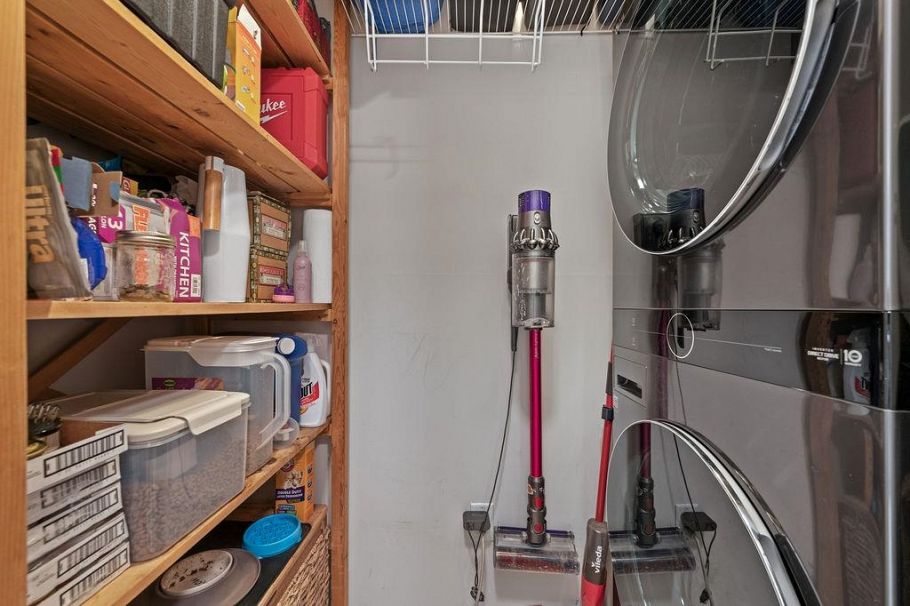 103 170 W 1st Street North Vancouver, BC - 25