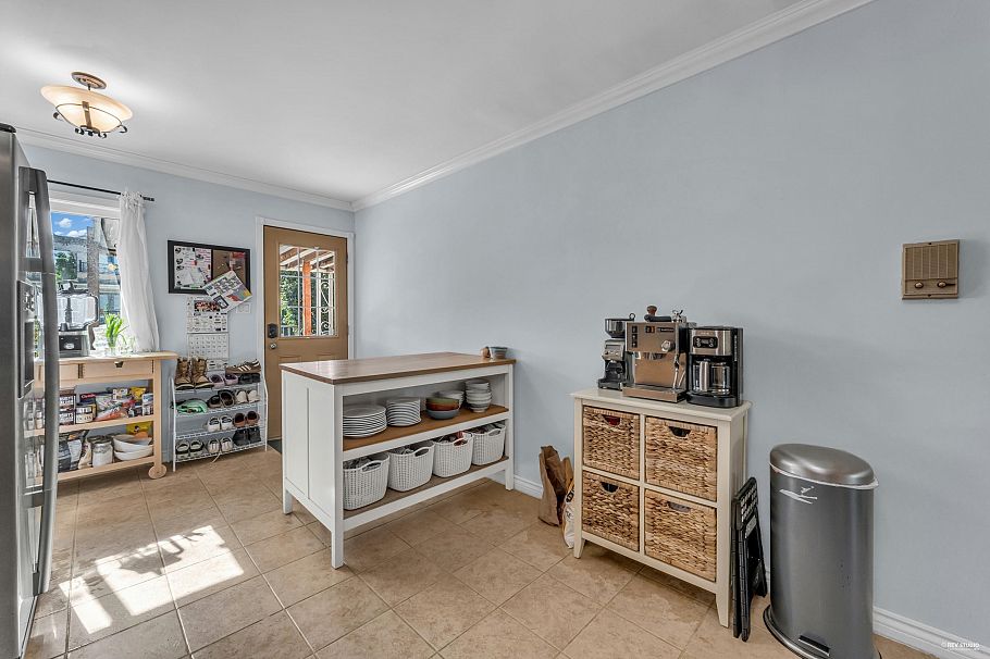 3636 W 18th Avenue Vancouver, BC - 15