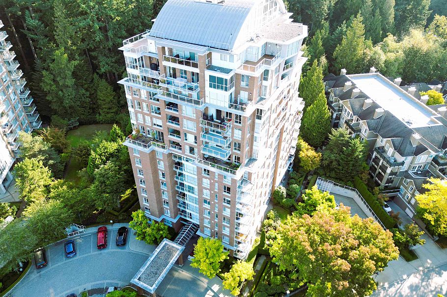 705 5615 Hampton Place Vancouver, BC - 5